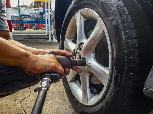 Tracy’s Automotive | Maple Street Tires | Maple Street Car Care